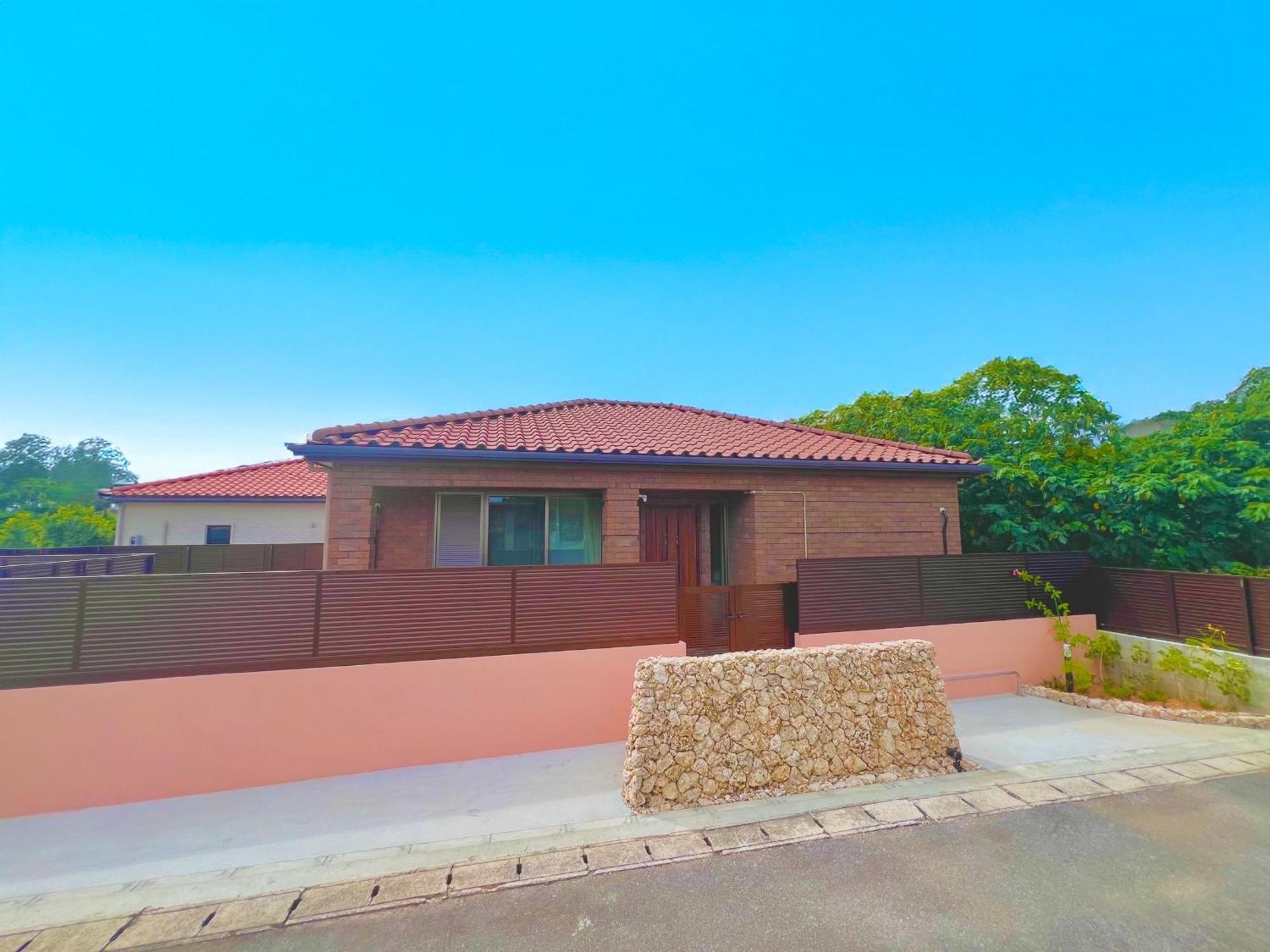 星降る夜と天然木の香りに包まれる新築癒しの隠れ家ishigaki Villa En えん Exteriör bild
