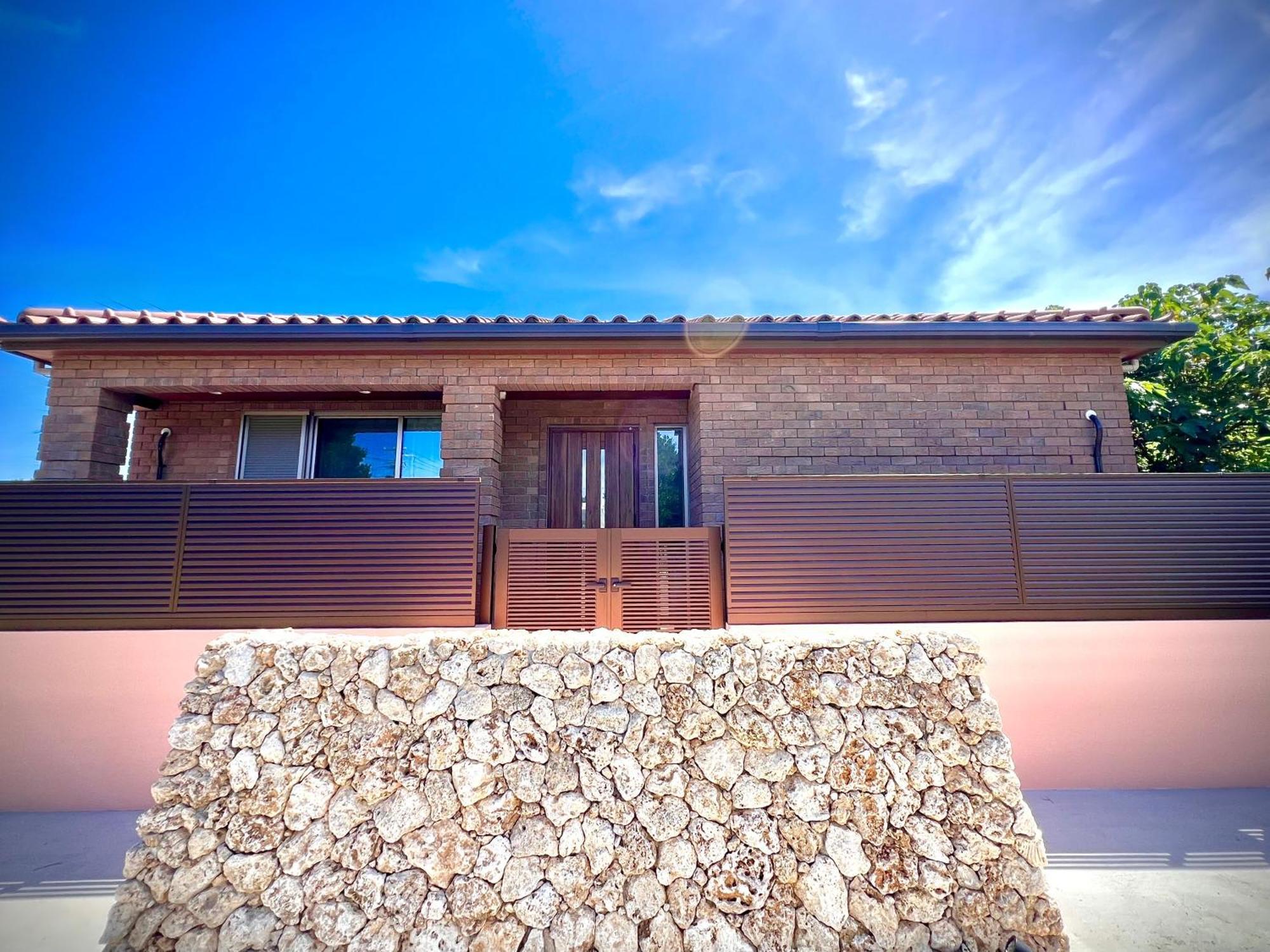 星降る夜と天然木の香りに包まれる新築癒しの隠れ家ishigaki Villa En えん Exteriör bild
